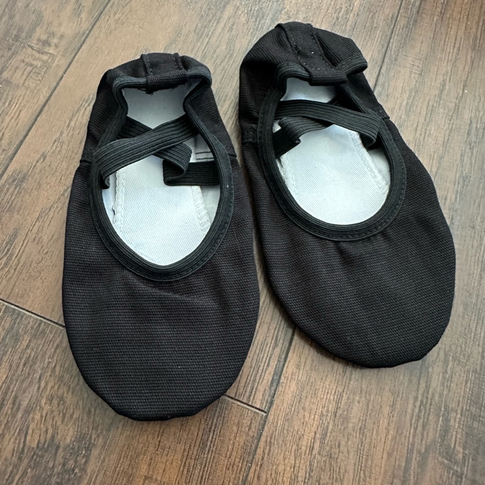 NEW Kids Ballet Slippers – Size 10 US / 27 EU, Black Soft Sole Dance Shoes